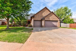19513 Crest Ridge Drive, Edmond, OK 73012