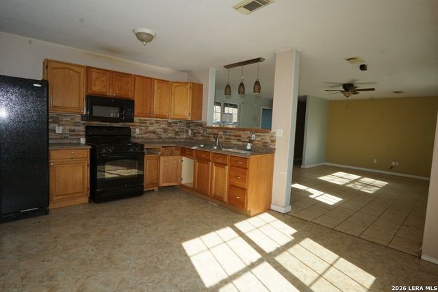 5130 Fedora Dr, San Antonio, TX 78242