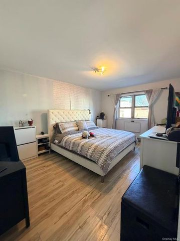 5907 59th Drive, Maspeth, NY 11378