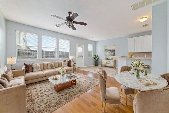 8734 Rainglen Lane, Houston, TX 77044