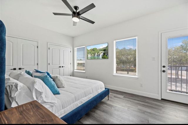 8634 Scott B Street, Houston, TX 77051