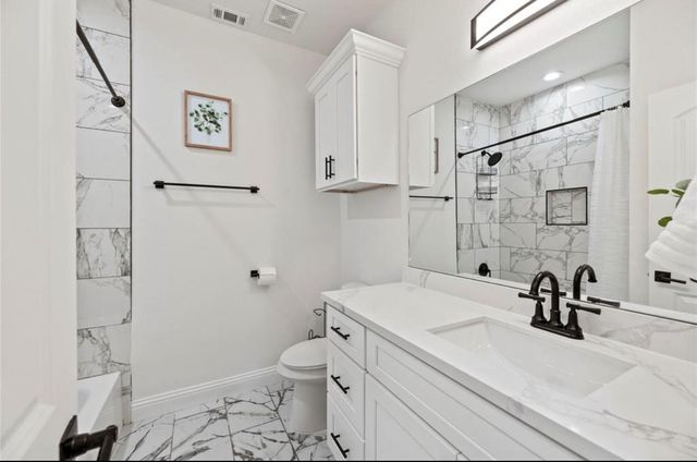 8634 Scott B Street, Houston, TX 77051
