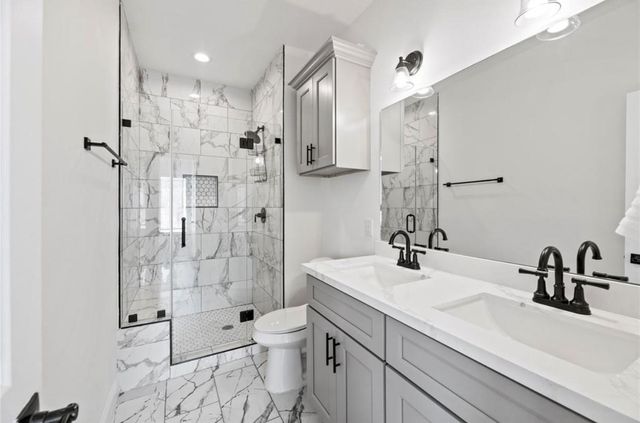 8634 Scott B Street, Houston, TX 77051