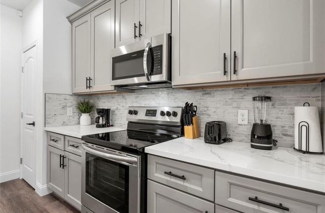 8634 Scott B Street, Houston, TX 77051