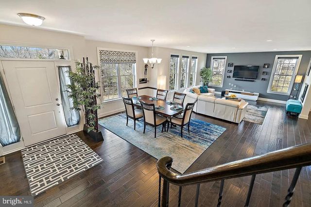 43168 HATTONTOWN WOODS TER, Ashburn, VA 20148