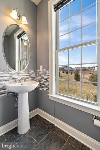 43168 HATTONTOWN WOODS TER, Ashburn, VA 20148