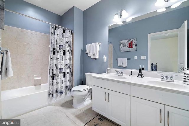 43168 HATTONTOWN WOODS TER, Ashburn, VA 20148
