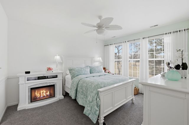 13370 Arboretum Lane, Huntley, IL 60142