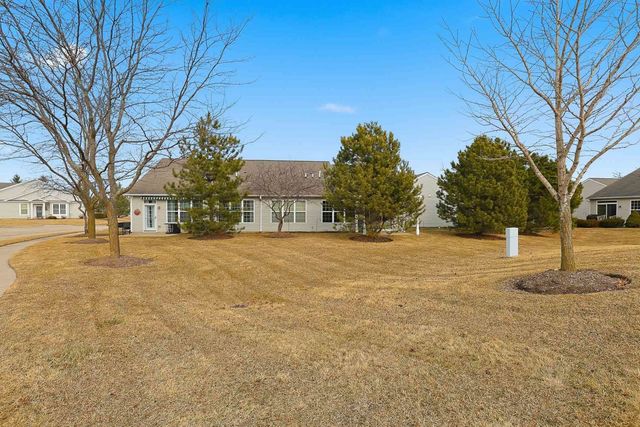 13370 Arboretum Lane, Huntley, IL 60142