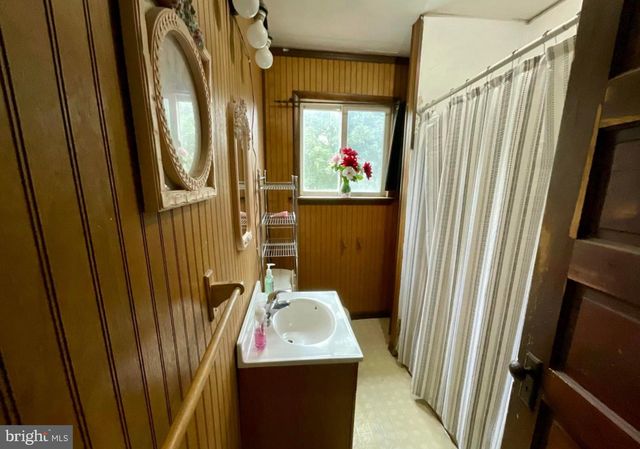 320 W RIDGE ST, Lansford, PA 18232