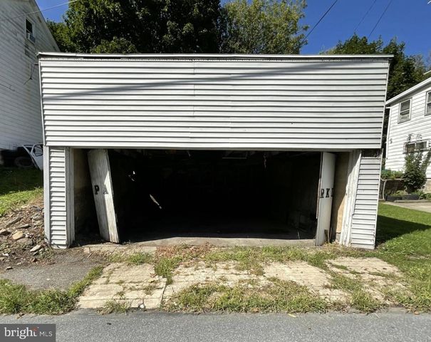 320 W RIDGE ST, Lansford, PA 18232