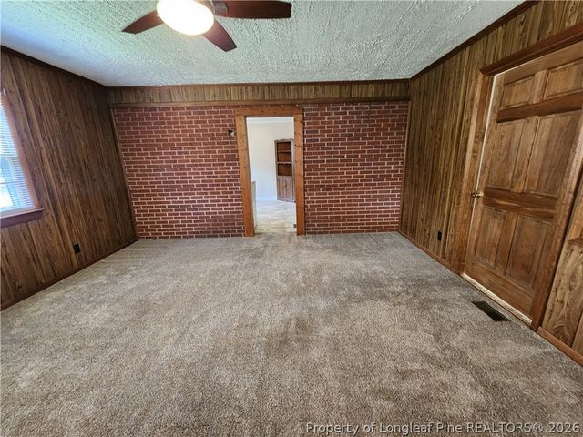 400 ROXIE Avenue, Fayetteville, NC 28304