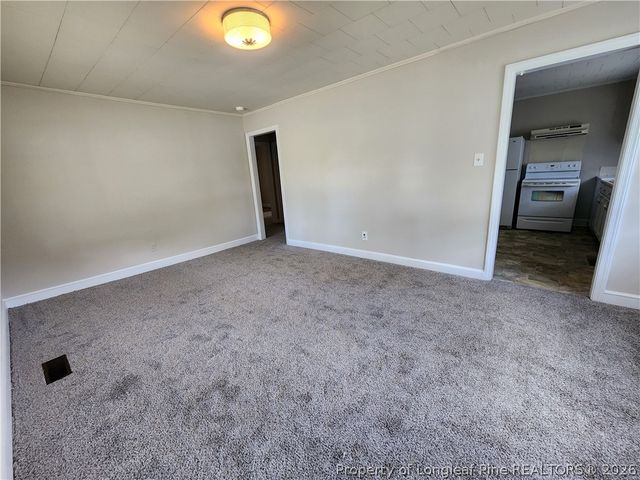 400 ROXIE Avenue, Fayetteville, NC 28304