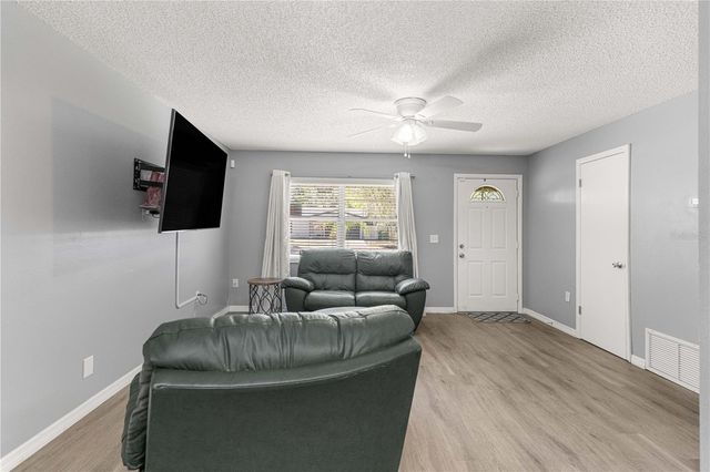 1905 VIRGINIA AVENUE, Eustis, FL 32726