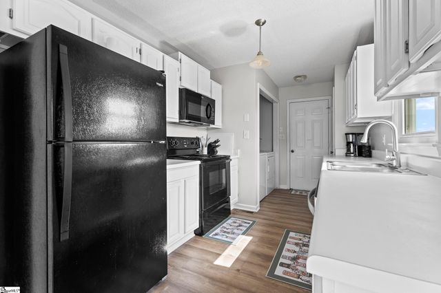 215 Upland View Drive, Boiling Springs, SC 29316