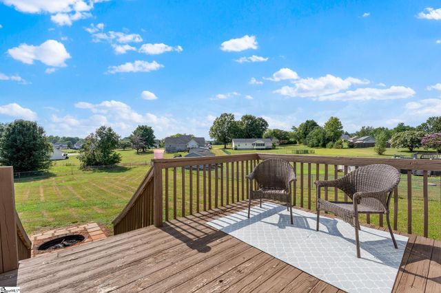 215 Upland View Drive, Boiling Springs, SC 29316