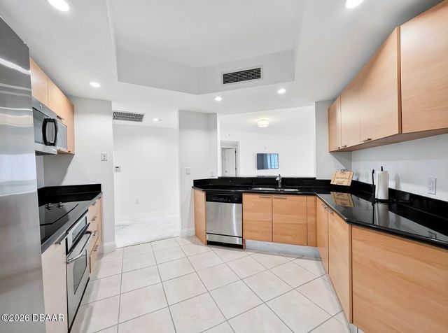 231 Riverside Dr Unit 807, Holly Hill, FL 32117