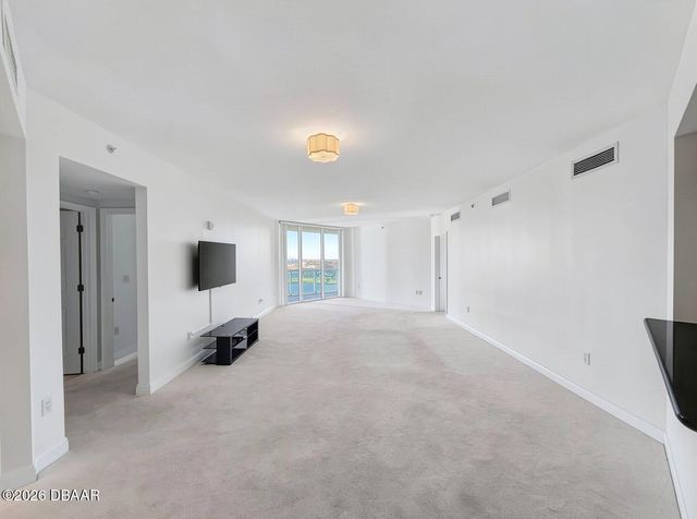 231 Riverside Dr Unit 807, Holly Hill, FL 32117