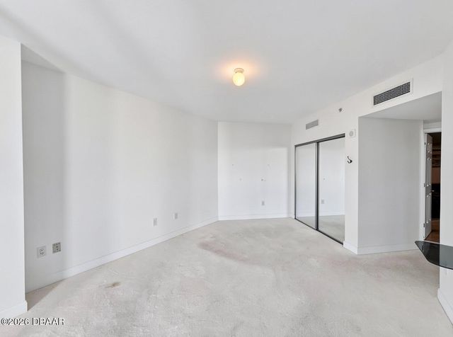 231 Riverside Dr Unit 807, Holly Hill, FL 32117