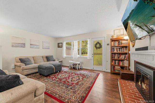 181 Heritage Hills F, Somers, NY 10589