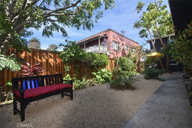 1334 E 1st Street 12, Long Beach, CA 90802