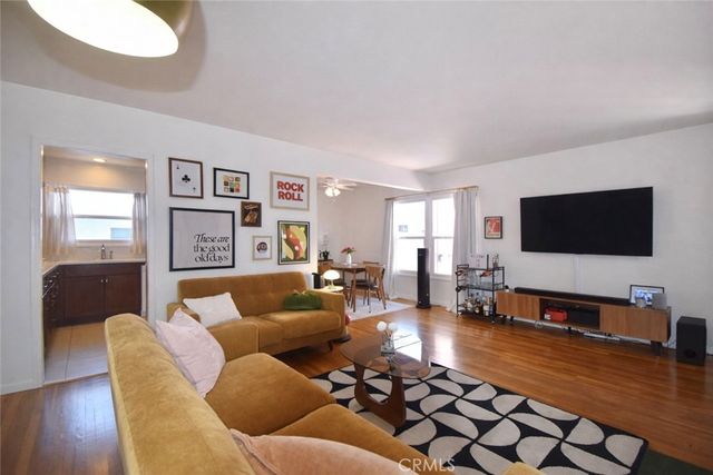 1334 E 1st Street 12, Long Beach, CA 90802