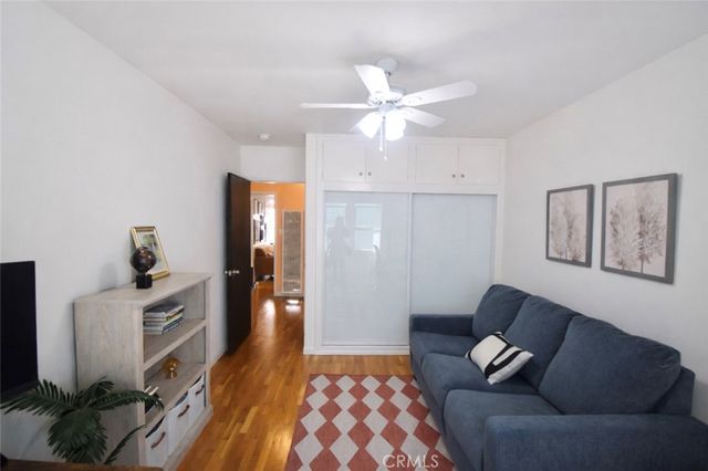 1334 E 1st Street 12, Long Beach, CA 90802