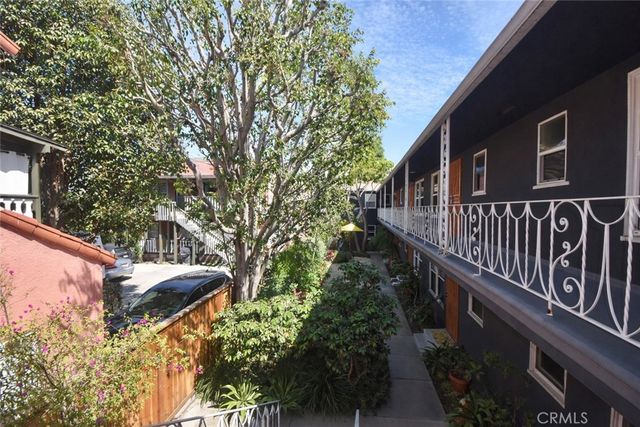 1334 E 1st Street 12, Long Beach, CA 90802