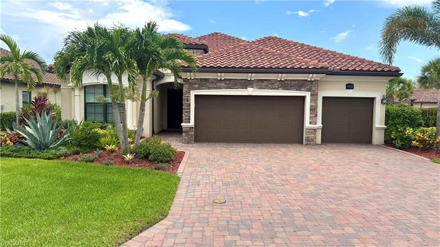 28004 Kerry CT, Bonita Springs, FL 34135