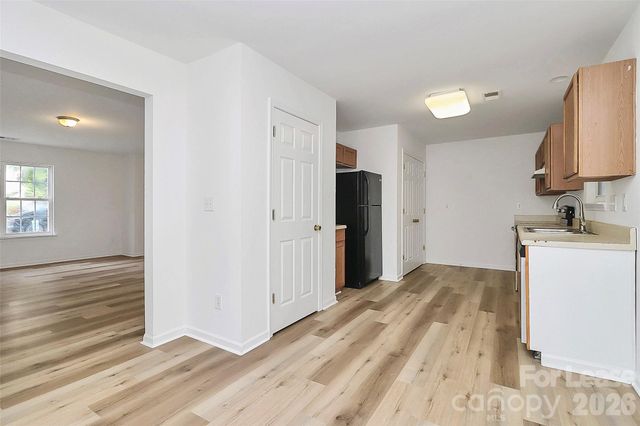 1215 Mcallister Drive, Charlotte, NC 28216
