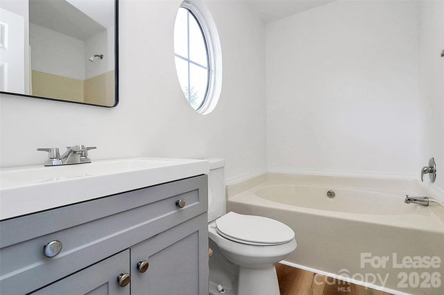 1215 Mcallister Drive, Charlotte, NC 28216