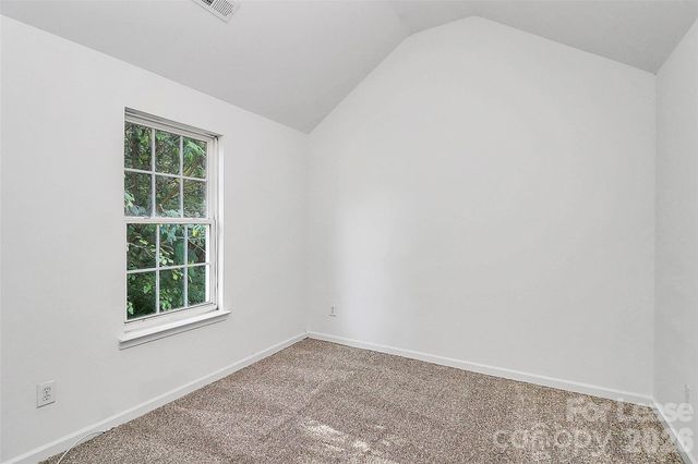 1215 Mcallister Drive, Charlotte, NC 28216