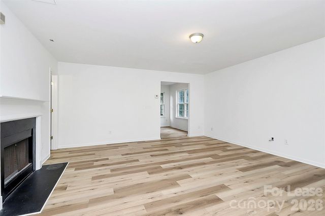 1215 Mcallister Drive, Charlotte, NC 28216
