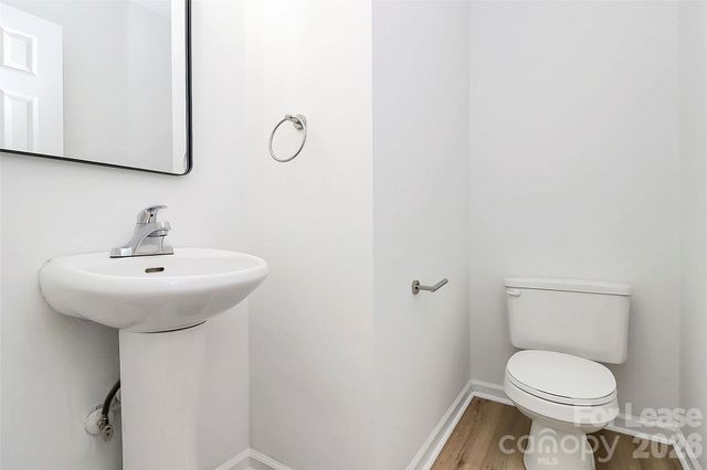 1215 Mcallister Drive, Charlotte, NC 28216