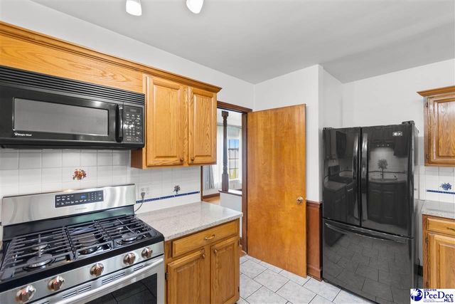 2318 Hoffmeyer Rd, Florence, SC 29501
