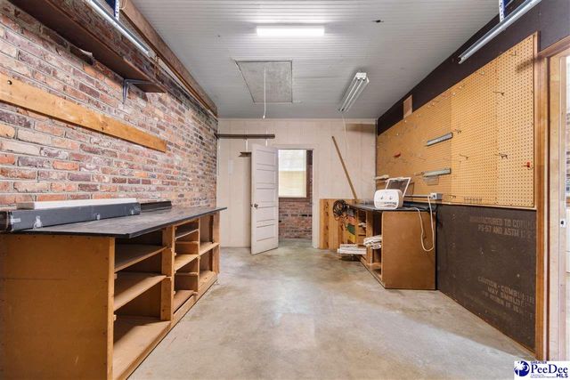2318 Hoffmeyer Rd, Florence, SC 29501