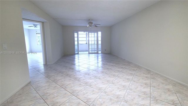 901 SW 128th Ave 311E, Pembroke Pines, FL 33027