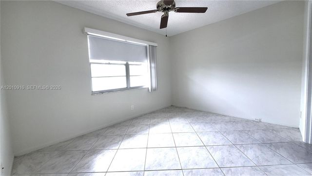 901 SW 128th Ave 311E, Pembroke Pines, FL 33027