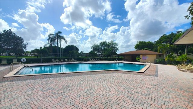 901 SW 128th Ave 311E, Pembroke Pines, FL 33027