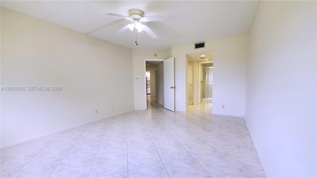901 SW 128th Ave 311E, Pembroke Pines, FL 33027