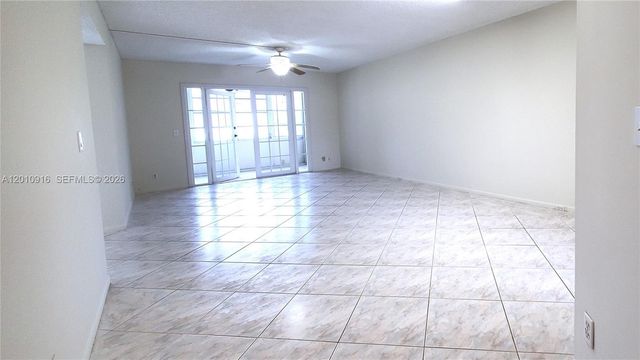 901 SW 128th Ave 311E, Pembroke Pines, FL 33027