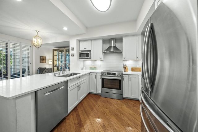 1260 DOLPHIN BAY WAY 403, Sarasota, FL 34242