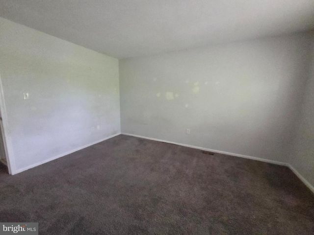 20 FOX HOLLOW LN, Sicklerville, NJ 08081