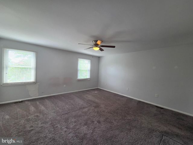 20 FOX HOLLOW LN, Sicklerville, NJ 08081
