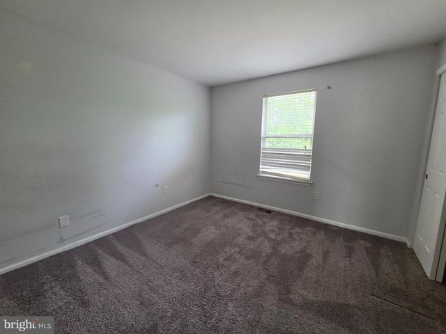 20 FOX HOLLOW LN, Sicklerville, NJ 08081