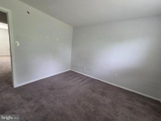 20 FOX HOLLOW LN, Sicklerville, NJ 08081