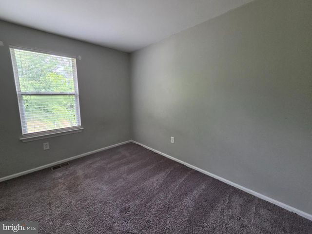 20 FOX HOLLOW LN, Sicklerville, NJ 08081
