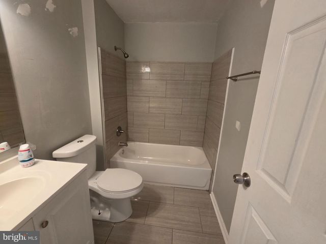 20 FOX HOLLOW LN, Sicklerville, NJ 08081