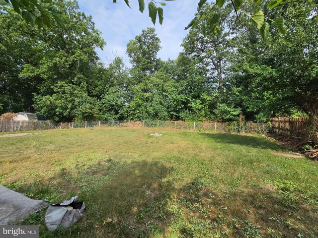 20 FOX HOLLOW LN, Sicklerville, NJ 08081