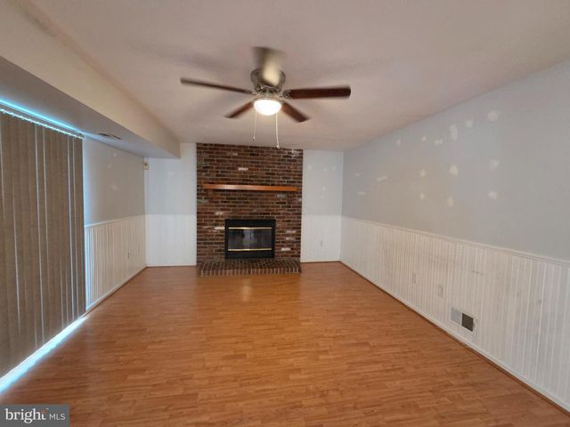 20 FOX HOLLOW LN, Sicklerville, NJ 08081